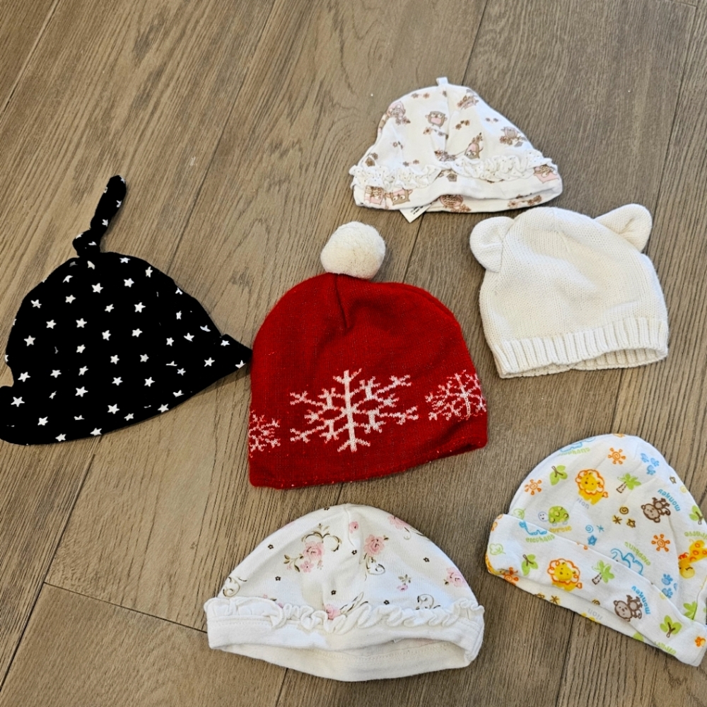 6 - Baby Hats